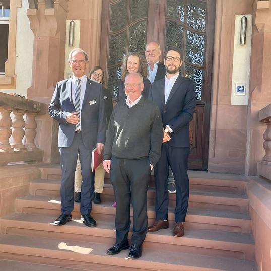 Regierungspräsident Gießen Wir sind uns einig FOC Erweiterung darf