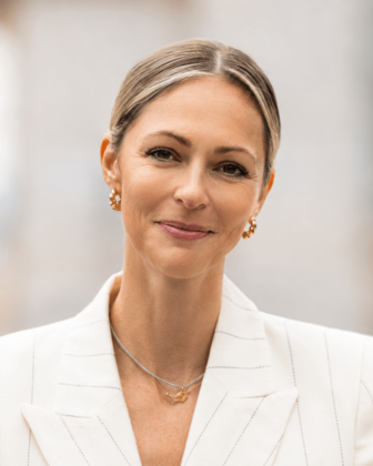 Angelika  Winkler