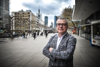 Dr. Joachim Stoll